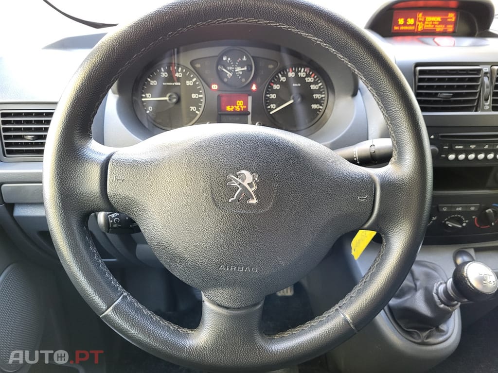 Peugeot Expert 2.0 HDi L2H1 Semi-Vidrado