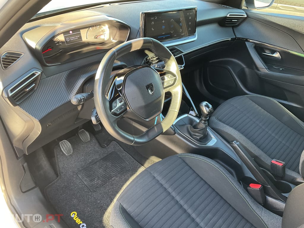 Peugeot 2008 1.2 PureTech Style