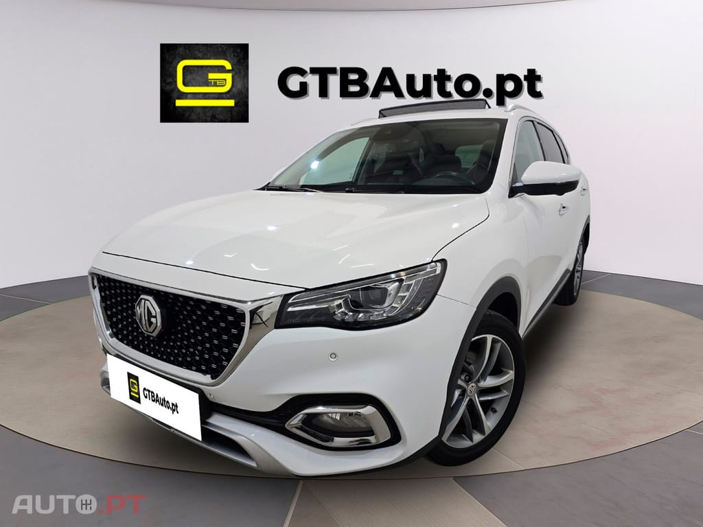 MG EHS PHEV Hybrid Luxury