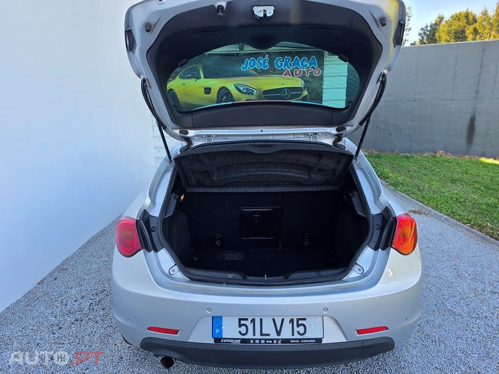 Alfa Romeo Giulietta 1.6 JTDm Exclusive