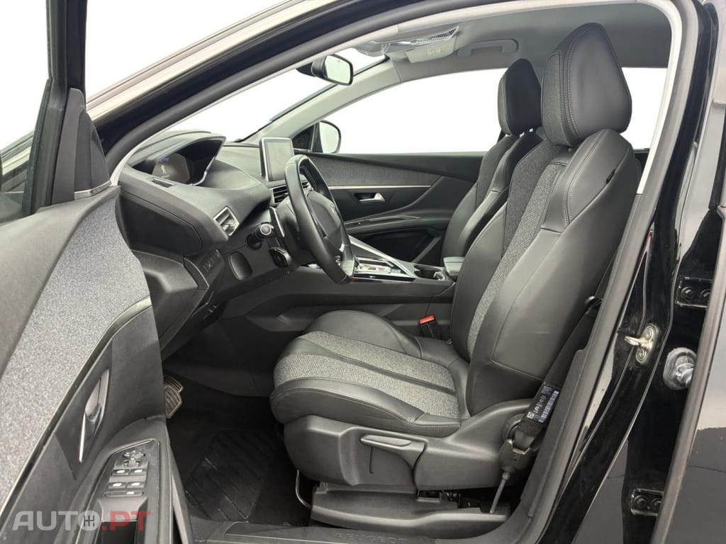 Peugeot 5008 1.5 BlueHDi Allure Pack EAT8