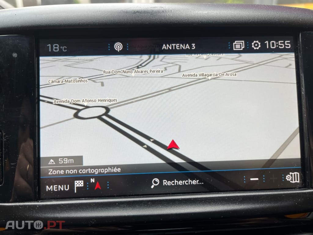Peugeot 2008 1.2 e-VTi Style