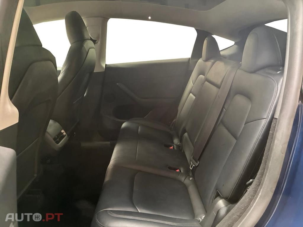 Tesla Model Y Long Range Dual Motor AWD