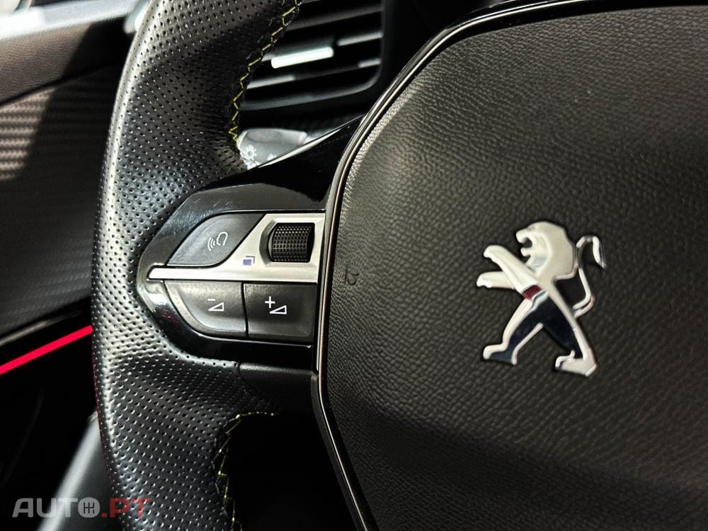 Peugeot E-208 50 kWh GT Pack