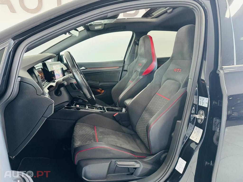 Volkswagen Golf 2.0 TSI GTI