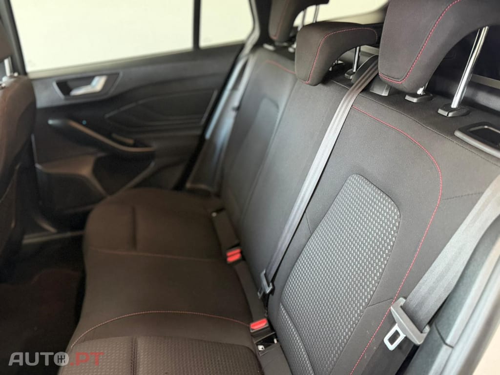 Ford Focus SW 1.0 EcoBoost ST-Line