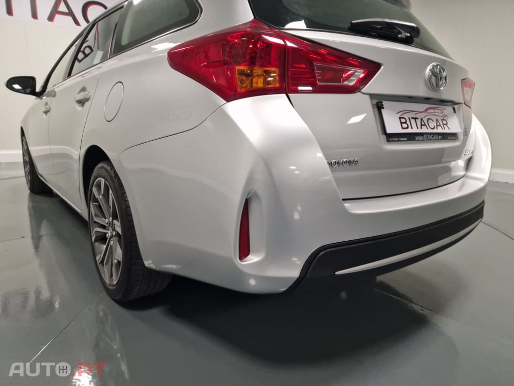 Toyota Auris Touring Sports 1.4 D-4D Active+AC