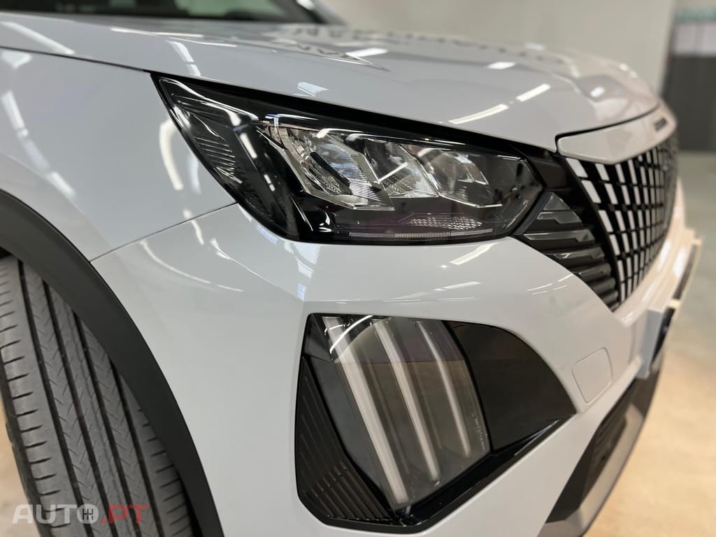 Peugeot 2008 1.2 Hybrid Allure e-DCS6