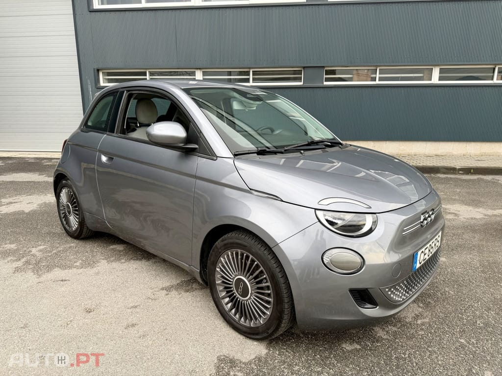 Fiat 500e 42kWh Pop — fotografia 2