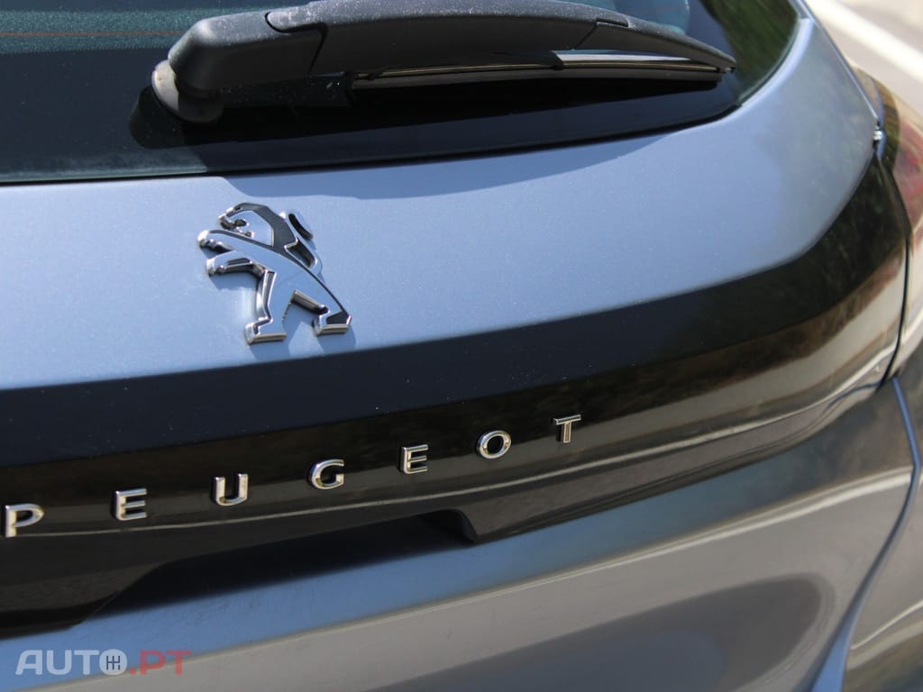 Peugeot E-208 50 kWh Allure
