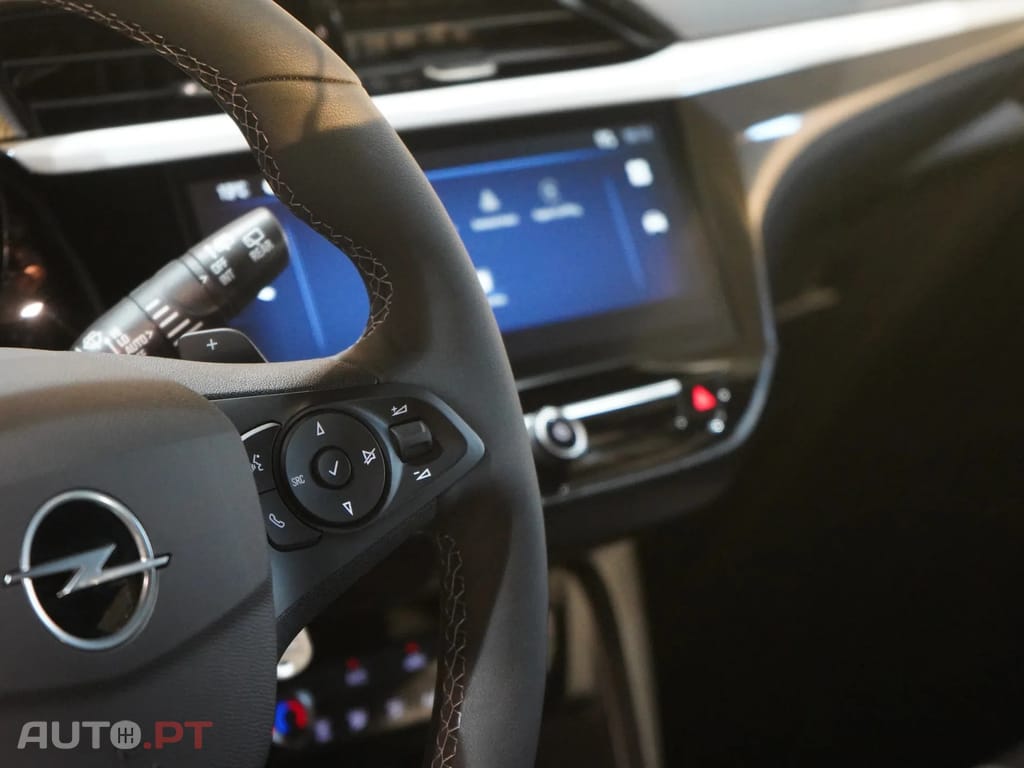 Opel Corsa 1.2 T Hybrid GS eDCT