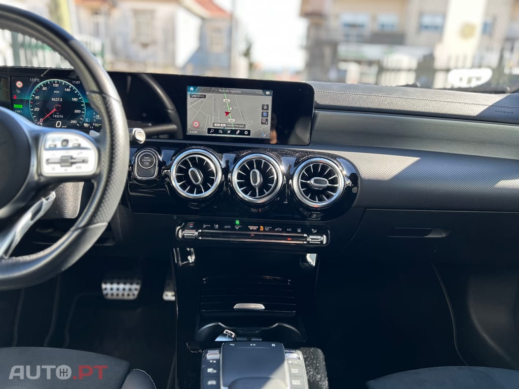 Mercedes-Benz A 250 e AMG Line