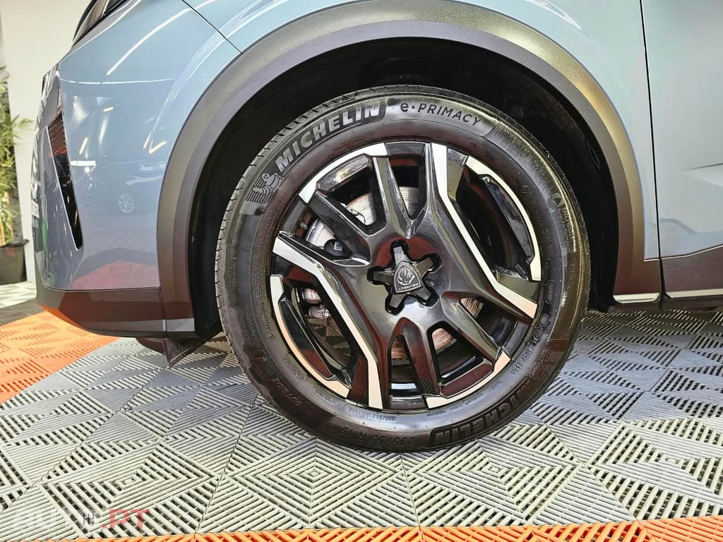 Peugeot E-5008 73 kWh Allure