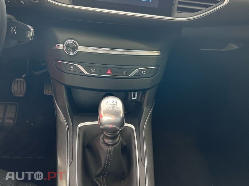 Peugeot 308 e-THP Allure