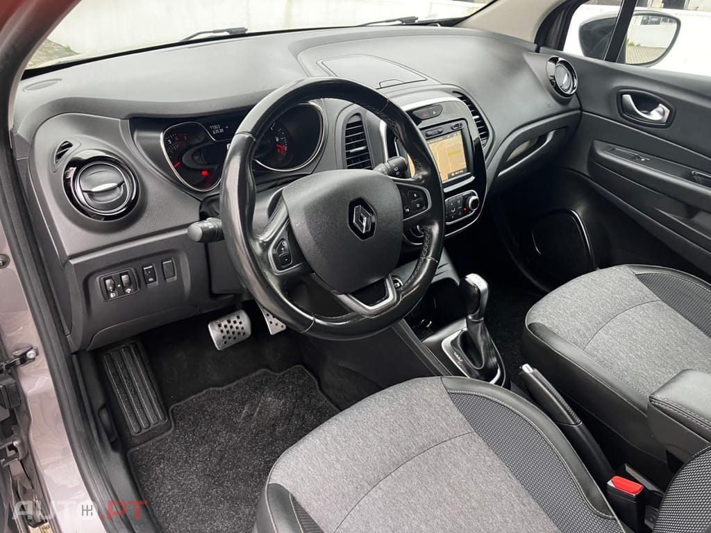 Renault Captur 1.3 TCe Initiale Paris EDC