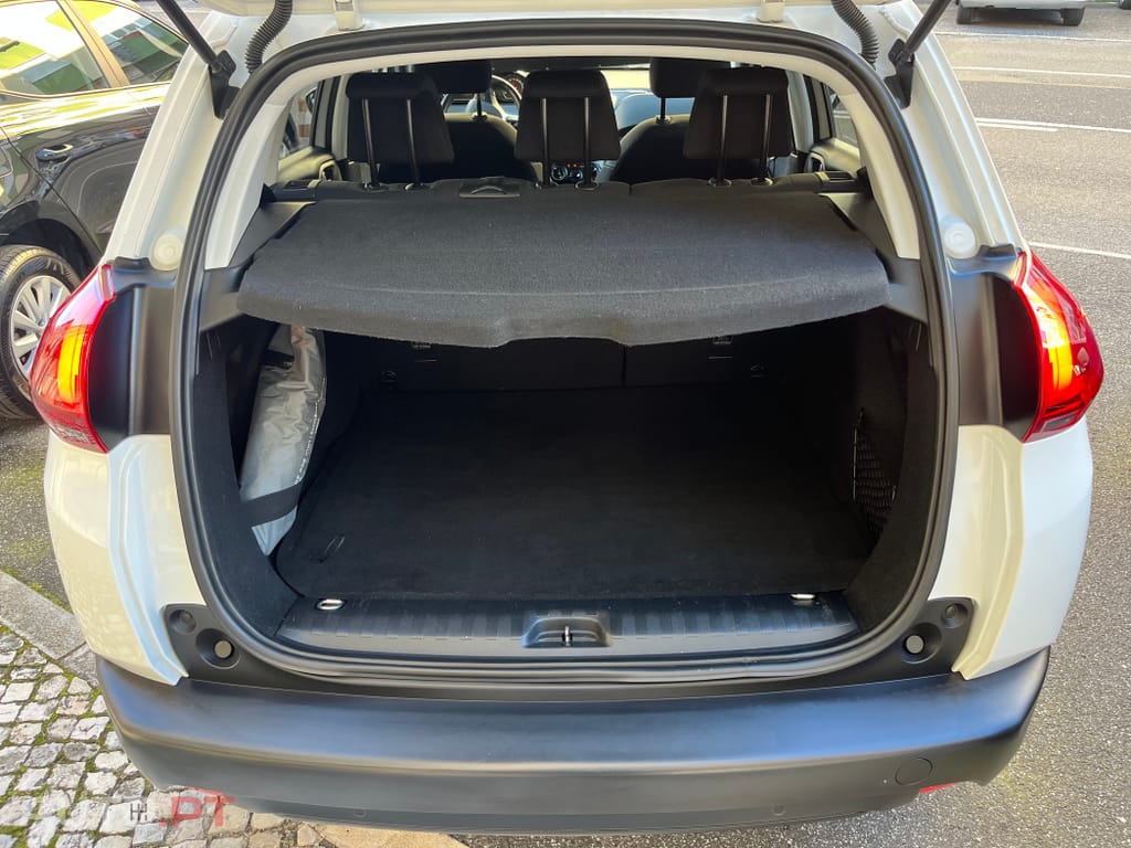 Peugeot 2008 1.5 BlueHDi Signature