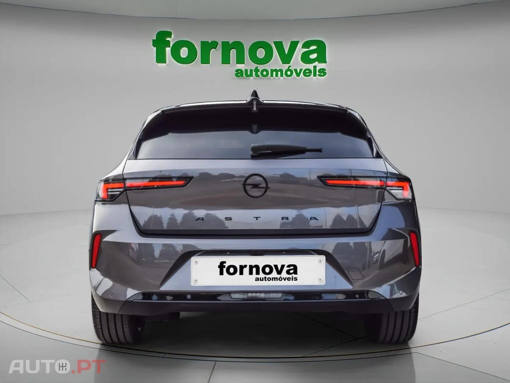 Opel Astra 1.2 T GS Aut.