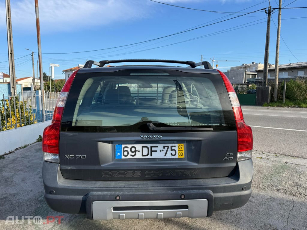 Volvo XC70 2.4 D5 Nivel 2