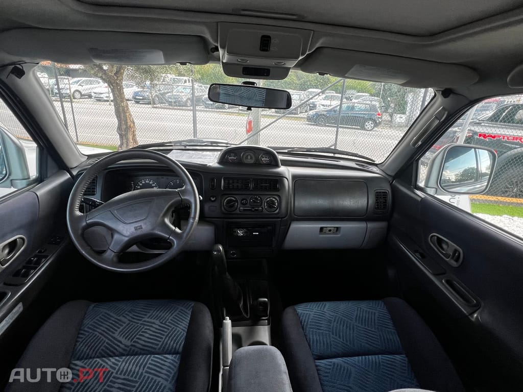 Mitsubishi Pajero Sport 2.5 GLS