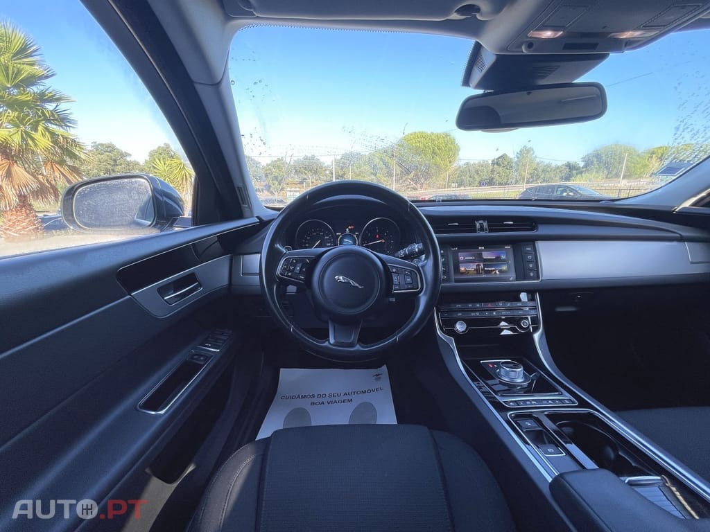 Jaguar XF 2.0 D Prestige Aut.