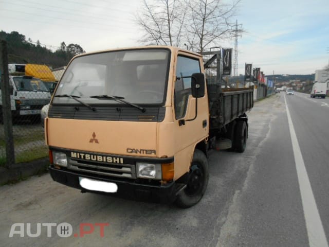 Mitsubishi Canter 3.3 Tri-Basculante
