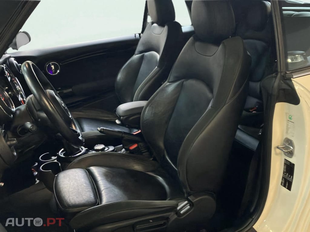 MINI Cabrio Cooper SD Auto Desportiva