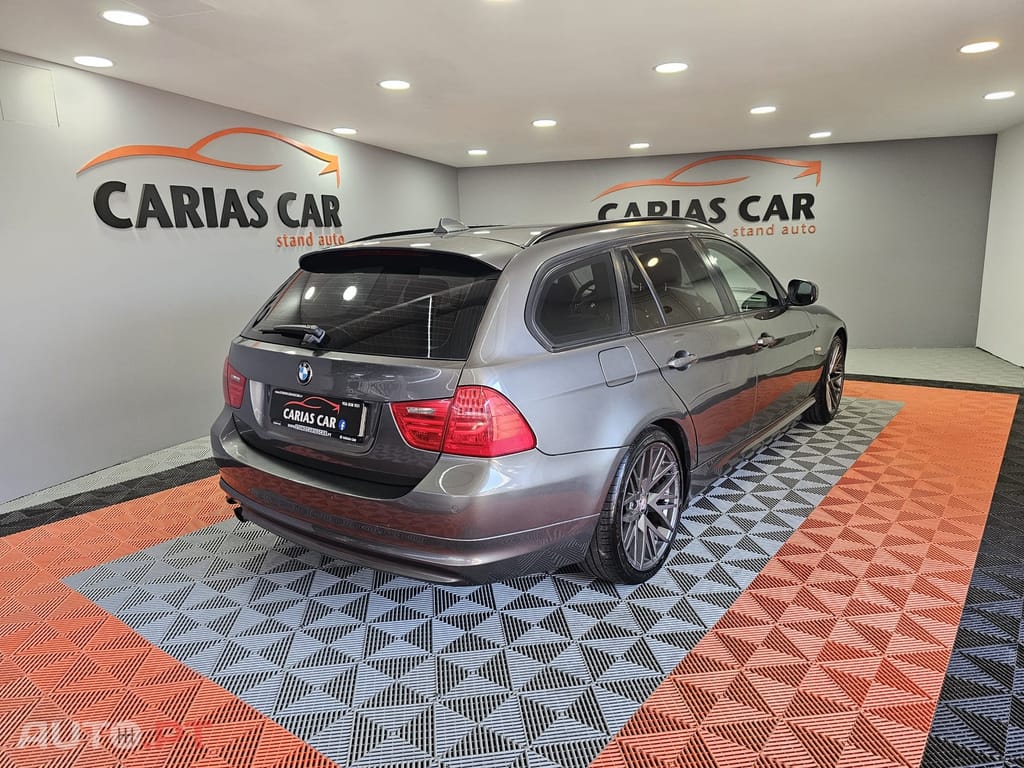BMW 318 d Touring Line Sport