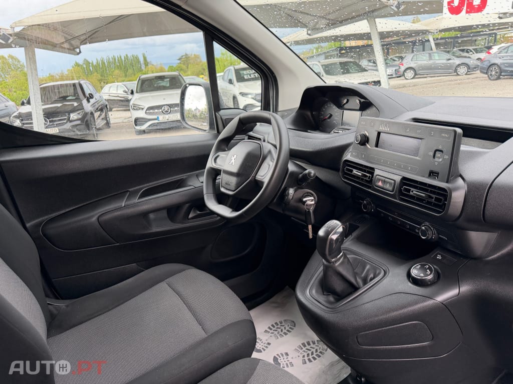 Peugeot Partner 1.6 BlueHDi L1 Pro 3L