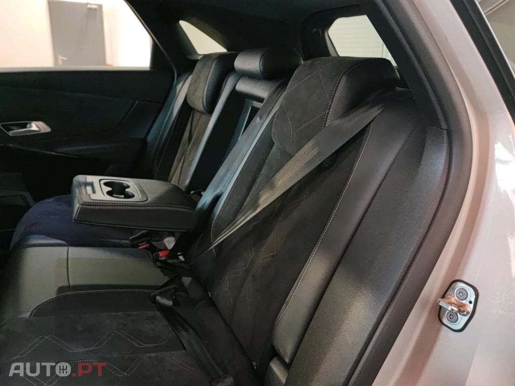 DS DS7 Crossback 1.5 BlueHDi Performance Line EAT8