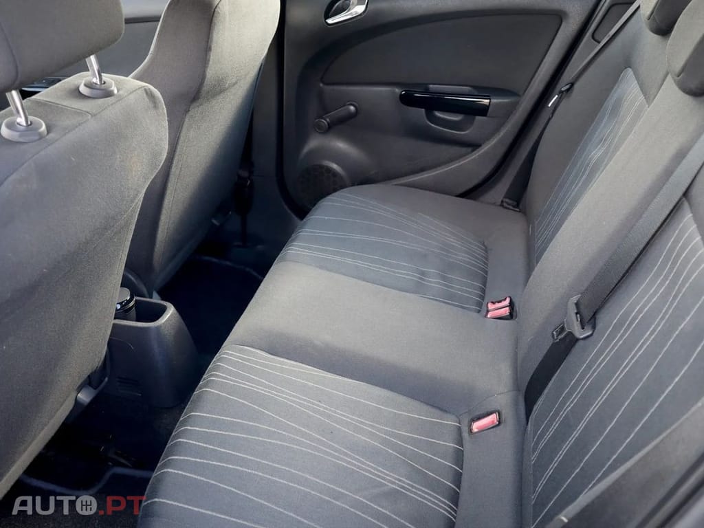 Opel Corsa 1.2 Enjoy Easytronic