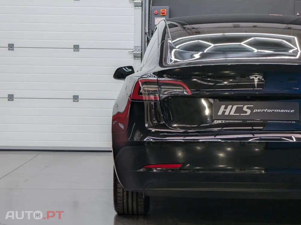 Tesla Model 3 Tração Traseira