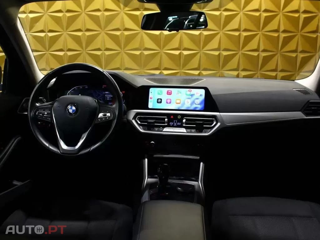 BMW 318 d Line Luxury Auto