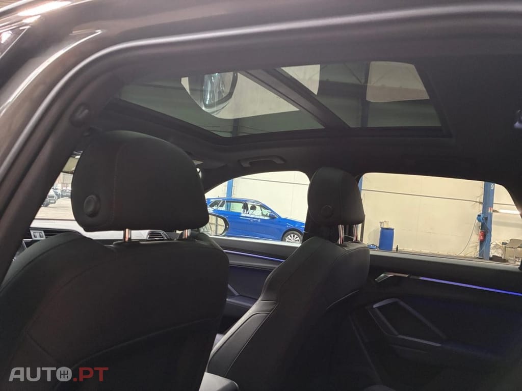 Audi Q3 45 TFSIe S line S tronic