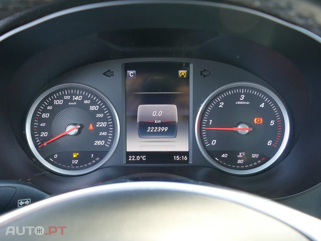 Mercedes-Benz C 220 d AMG Line