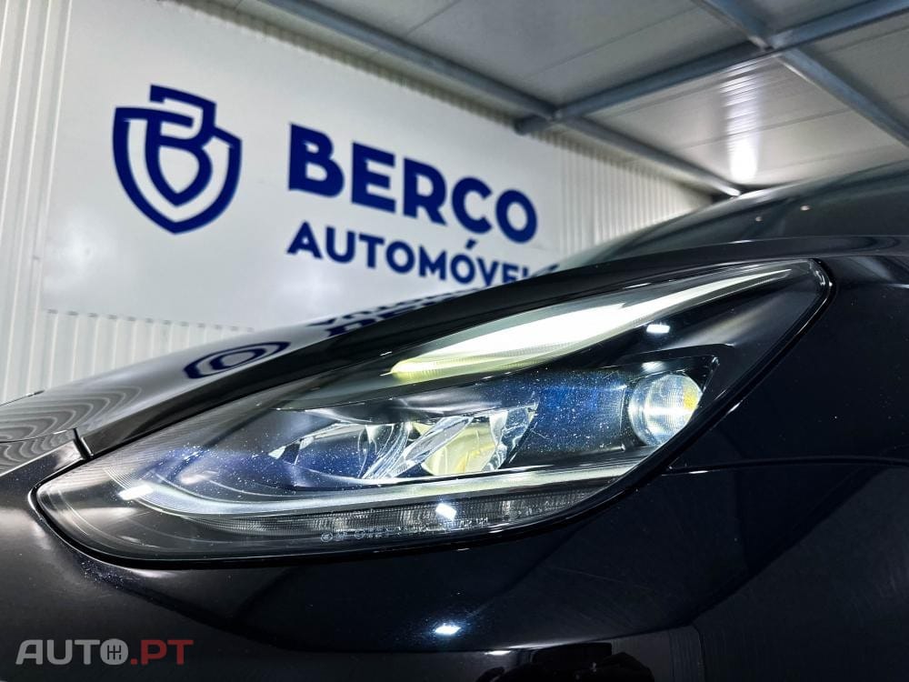 Tesla Model Y Long Range Dual Motor AWD