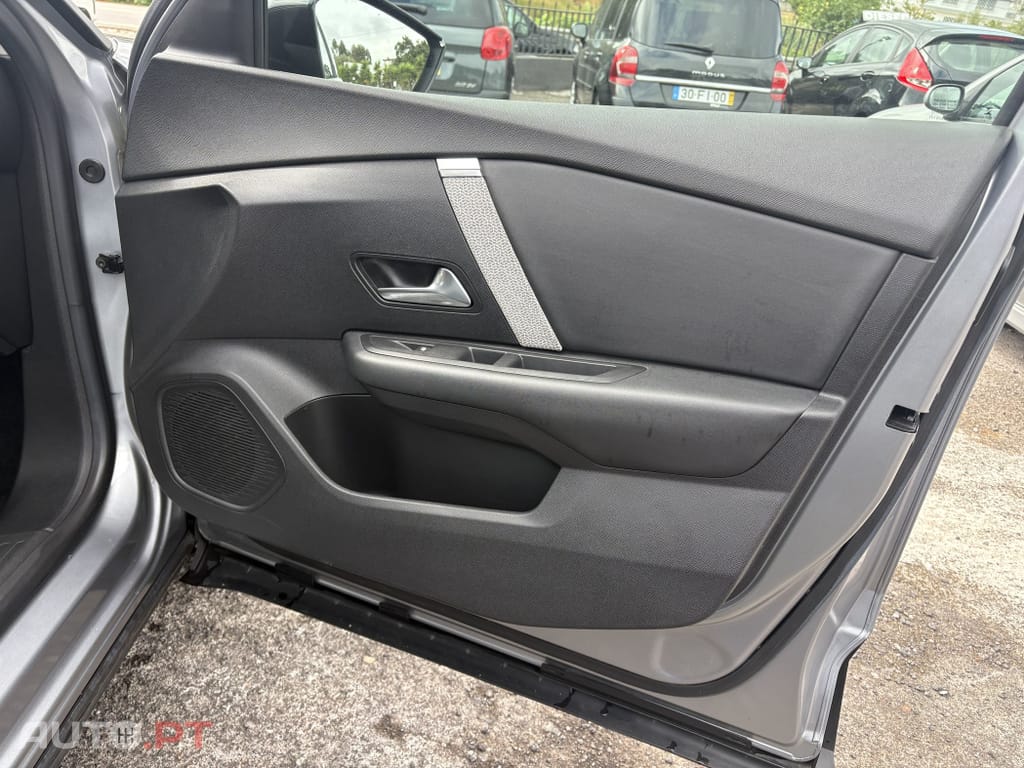 Citroen C4 1.2 PureTech Feel Pack EAT8