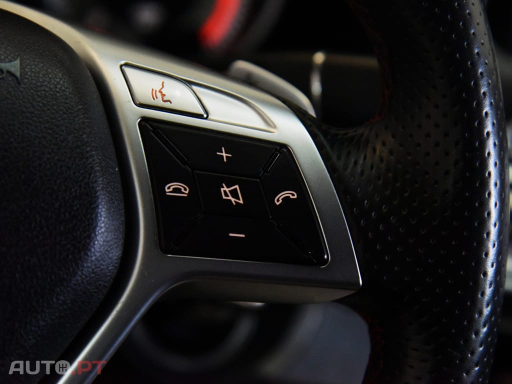 Mercedes-Benz E 250 CDI AMG COUPE