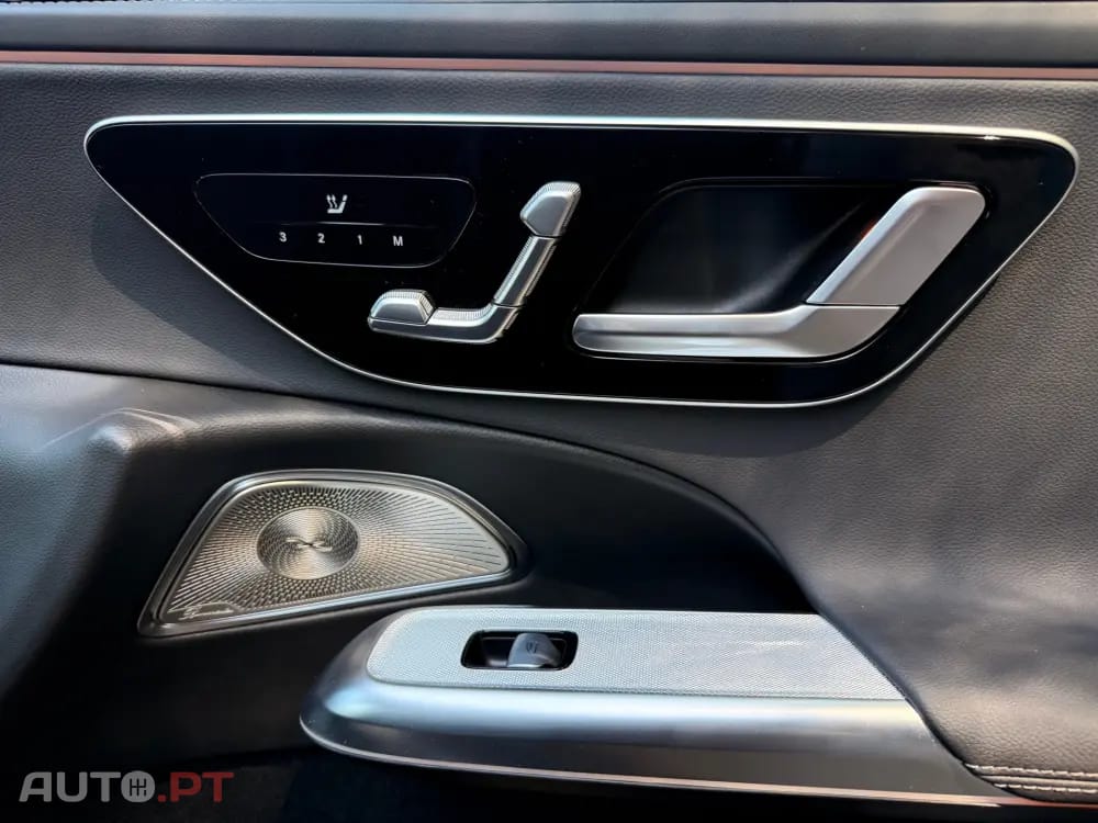 Mercedes-Benz E 300 de AMG LINE