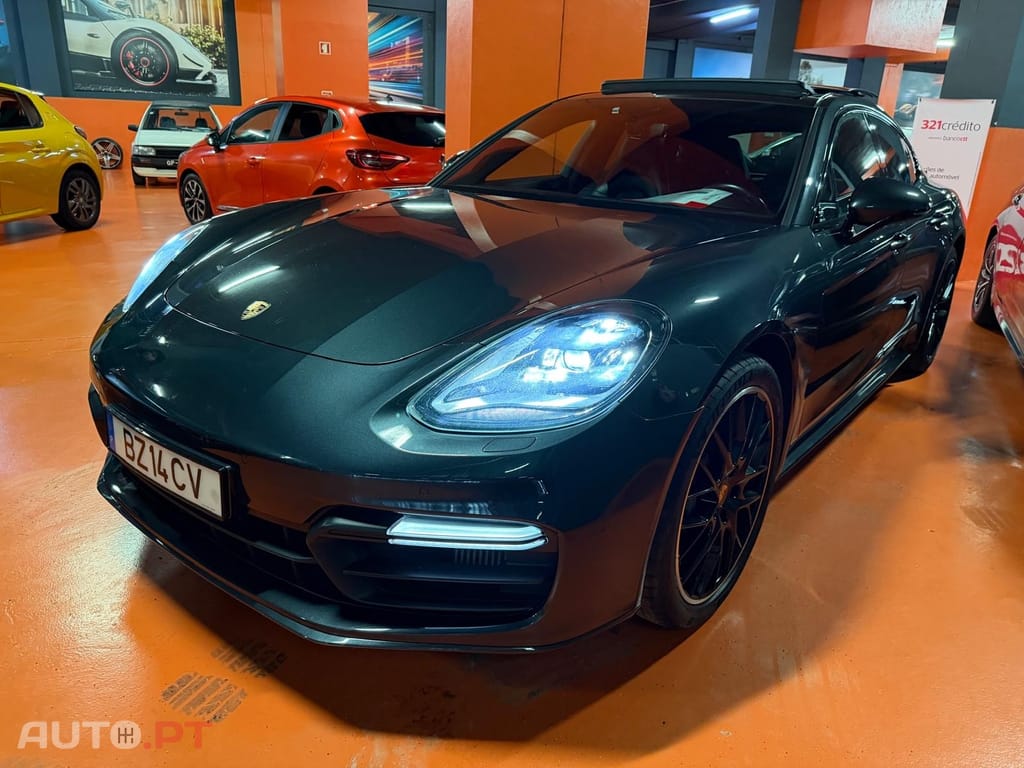 Porsche Panamera 4 S