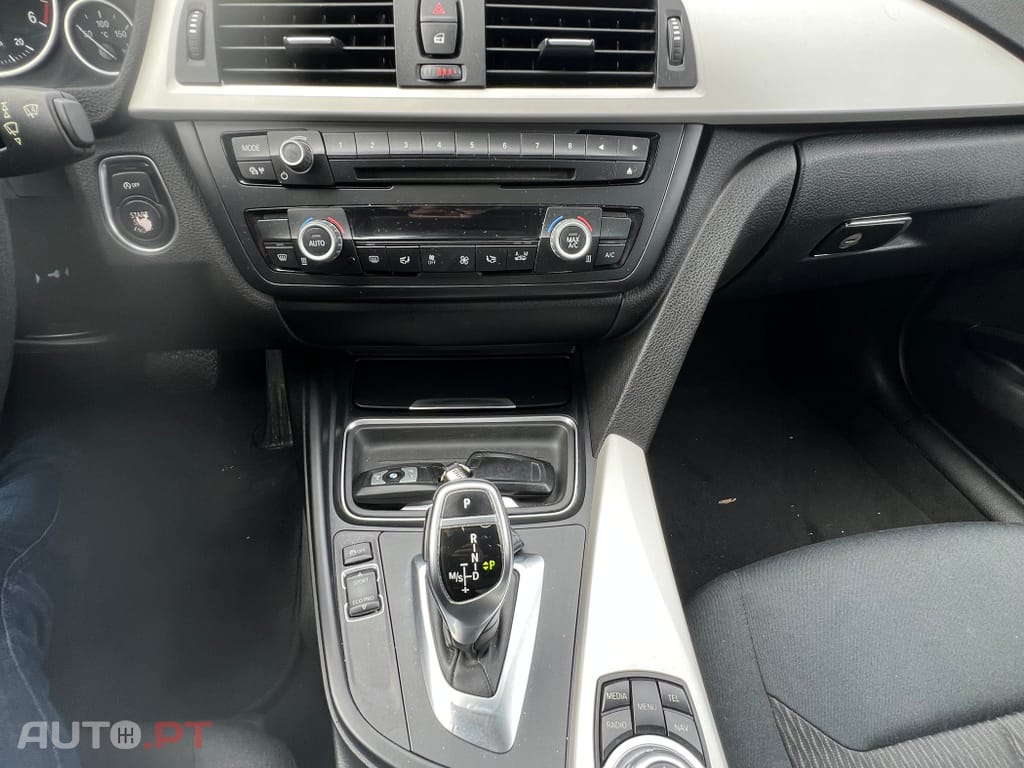 BMW 320 X DRIVE AUTO