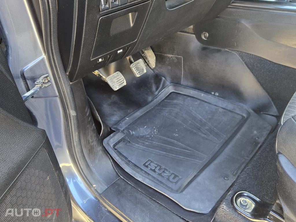 Isuzu D-Max Space Cab 4WD L