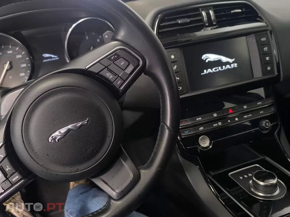 Jaguar XE 2.0 D Pure Aut.