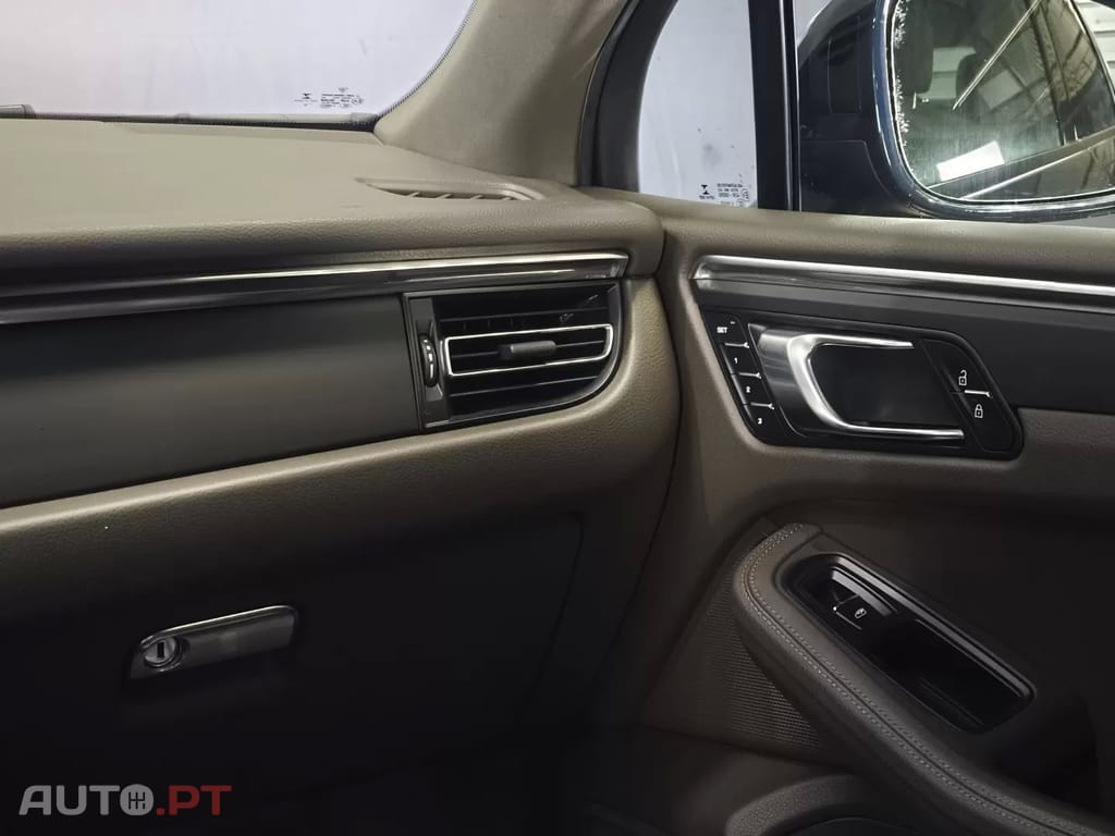 Porsche Macan PDK