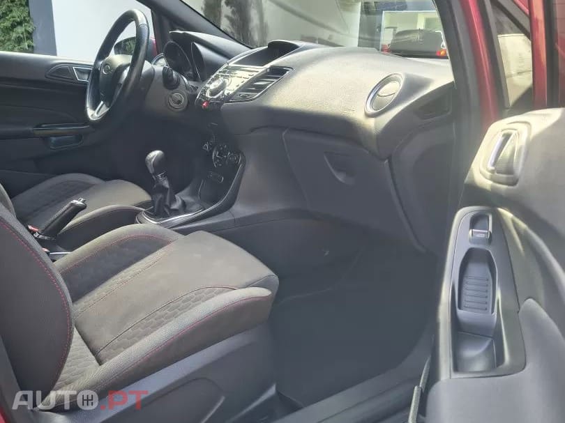 Ford Fiesta 1.0 EcoBoost S&S ST-LINE