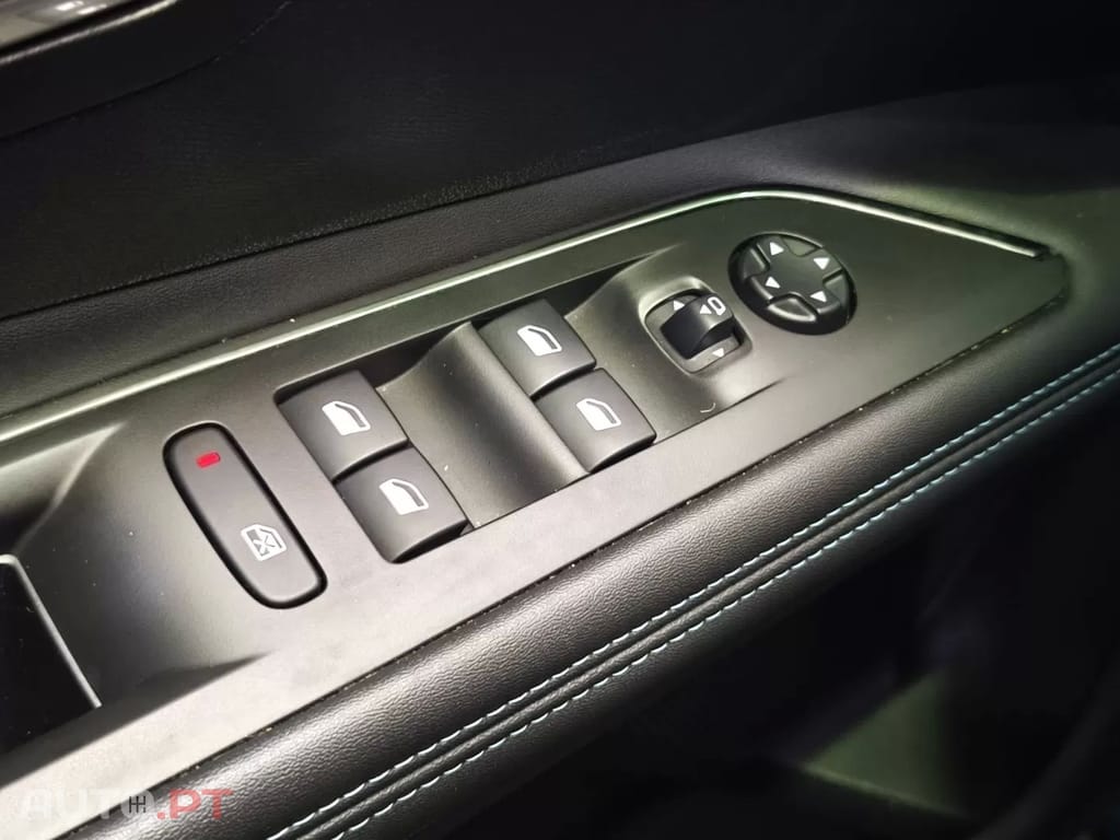 Peugeot 3008 PureTech 130 Stop & Start GPF EAT8 Allure Pack