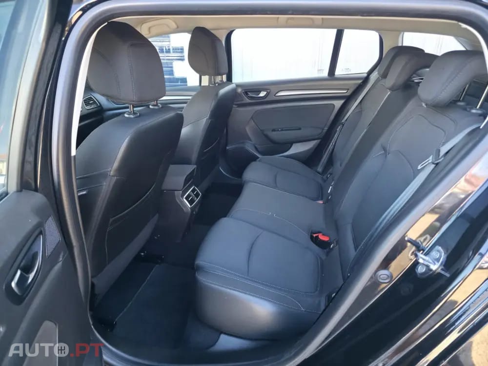 Renault Mégane Sport Tourer 1.5 Blue dCi Limited EDC