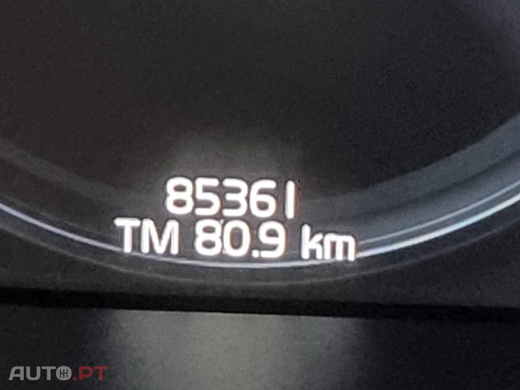Volvo V60 2.0 T4 Momentum Plus