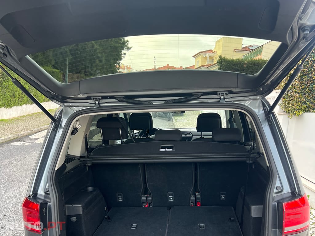 Volkswagen Touran Advance 1.6 TDI