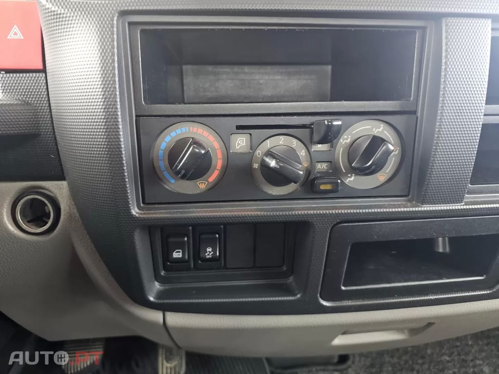 Nissan Cabstar Cabstar NT400 35.13