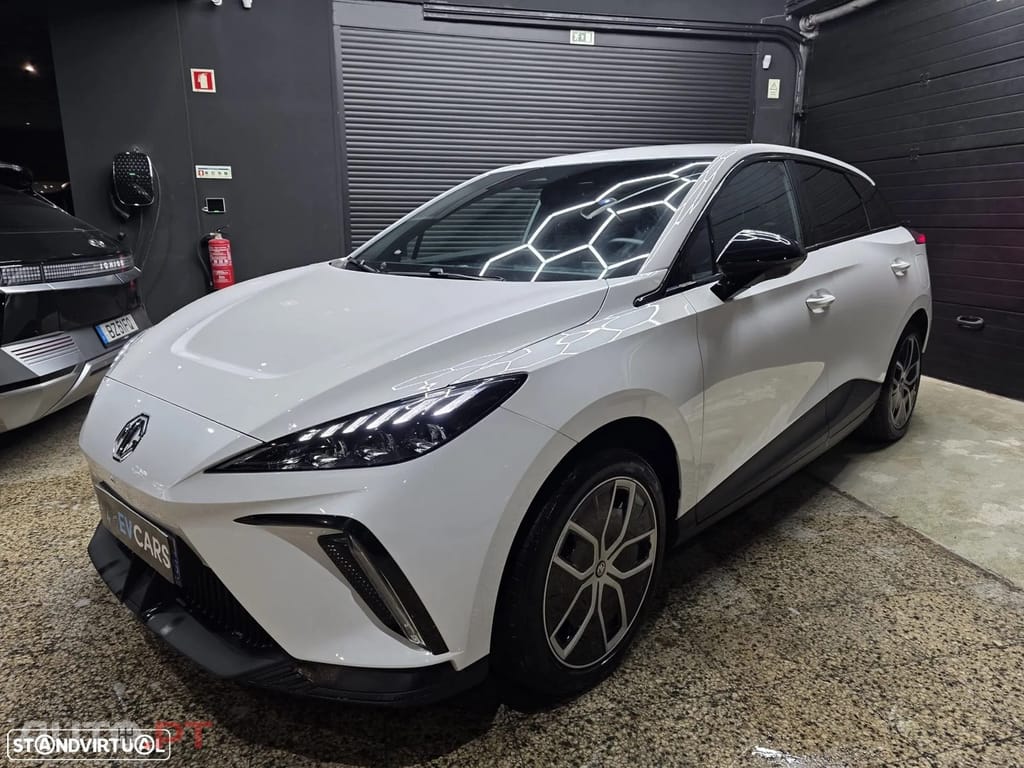 MG MG4 64 kWh Luxury